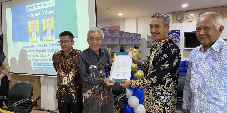 PERPUSTAKAAN UMSU MELAKSANAKAN RE AKREDITASI TAHUN 2023
