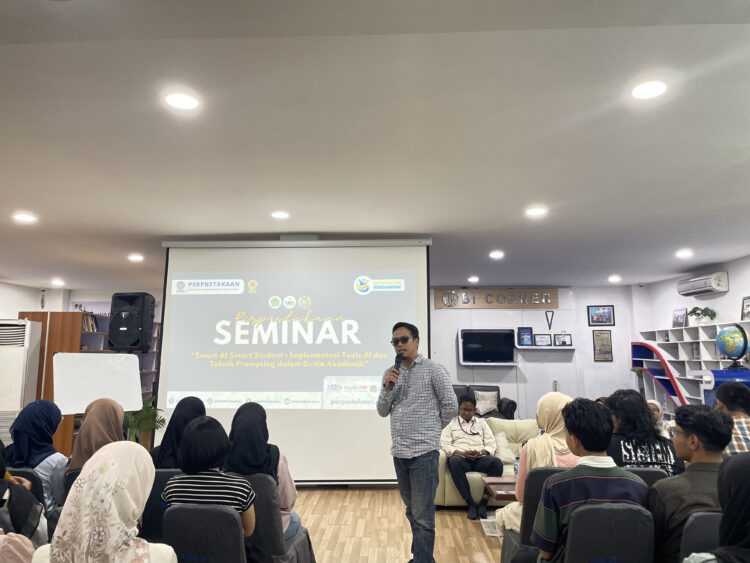 Seminar Perpustakaan Dorong mahasiswa semakin adaptif di era digital, Perpustakaan UMSU menggelar seminar bertajuk “Smart AI Smart Student”