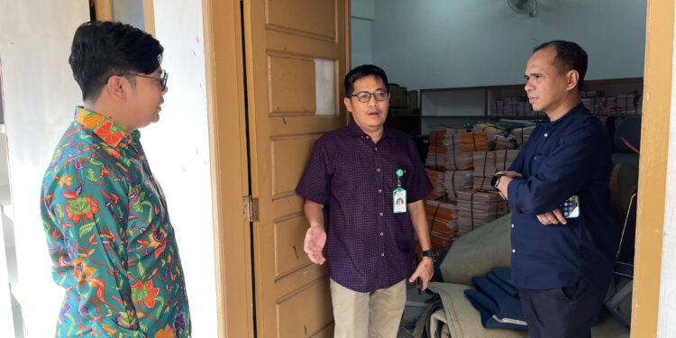 COMING SOON — RUANG BACA FEB