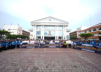 Rektor Berangkatkan 460 Mahasiswa KKN Tematik Literasi UMSU Miliki SDM yang Siap Selenggarakan di 100 Tempat