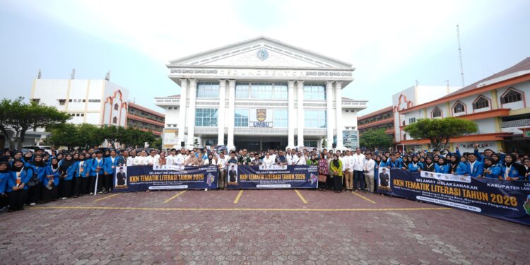 Rektor Berangkatkan 460 Mahasiswa KKN Tematik Literasi UMSU Miliki SDM yang Siap Selenggarakan di 100 Tempat